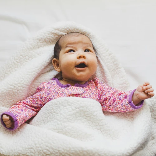 Was Hat Einfluss Auf Das Drehen Des Babys Im Schlaf?